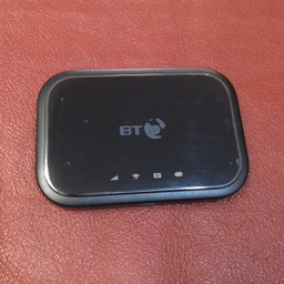 مودم 4.5G آلکاتل مدل Mini Hub BT70