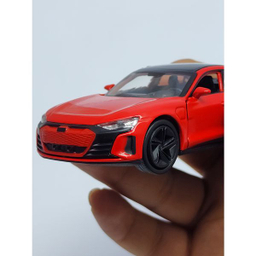 ماشین بازی ولی مدل فلزی عقبکش آئودی Audi RS
