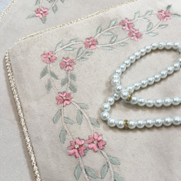 جانماز صفاهوم مدل مخمل گلدوزی ملیسا