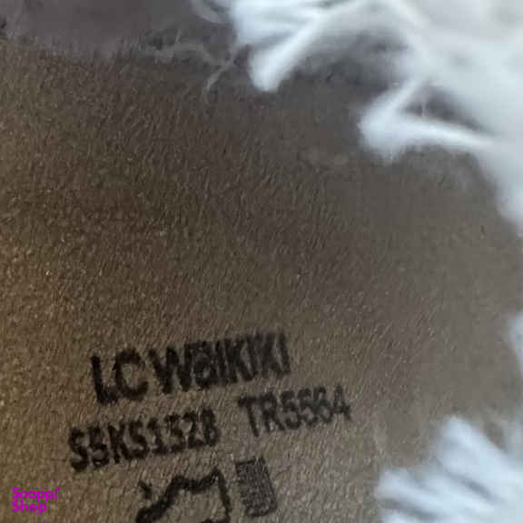 صندل زنانه ال سی وایکیکی مدل فول طبی بوهیمین