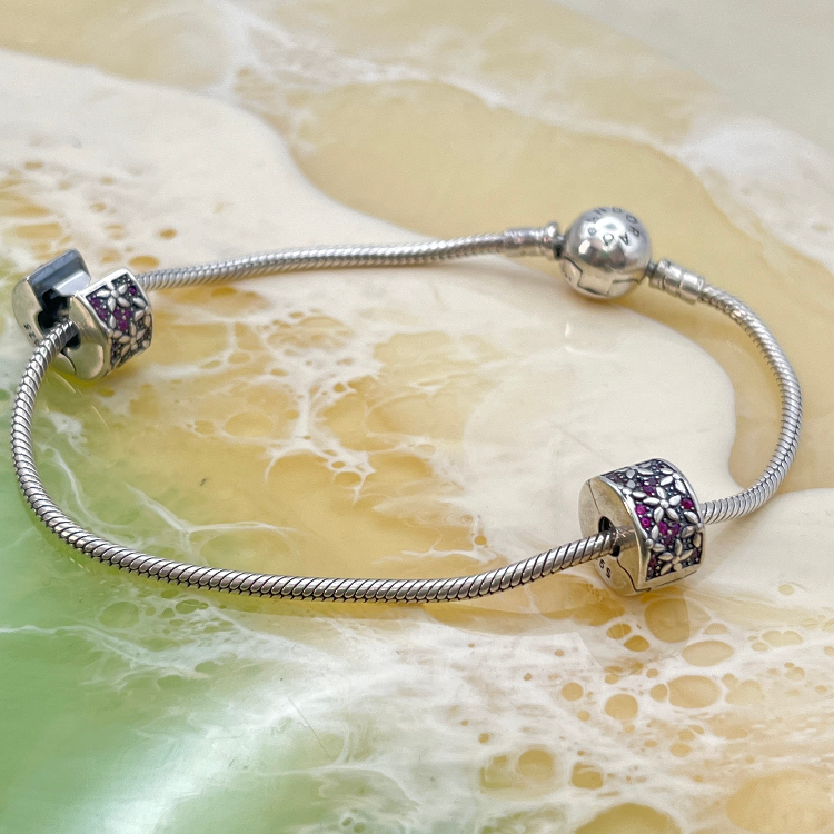 آویز نقره زنانه پاندورا طرح گل کد 65287