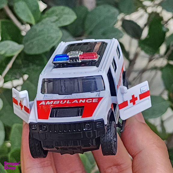 ماشین بازی ناب سل مدل هامر آمبولانس فلزی عقب کش طرح درب بازشو
