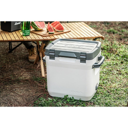 کول باکس استنلی مدل Cold For Days Outdoor Cooler گنجایش 28.3 لیتر