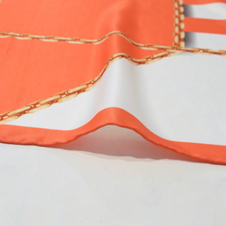 روسری زنانه آنالیا مدل ابریشم دست دوز طرح زنجیری کلاسیک کد ana-2821