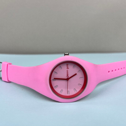 ساعت عقربه ای زنانه طرح آیس مدل Japon Gold رنگ صورتی