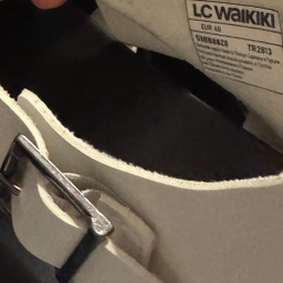 صندل زنانه ال سی وایکیکی مدل Tk865