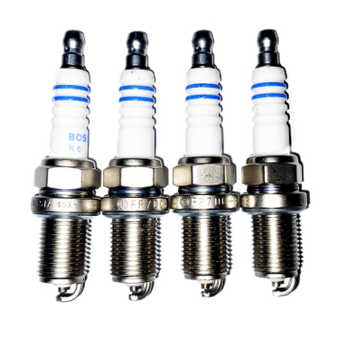 شمع خودرو بوش مدل تک پلاتین پایه کوتاه کد FR7DC (+8) Germany بسته 4 عددی