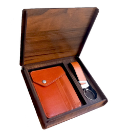 ست هدیه 2 تکه چرم طبیعی مدل sarvakcharm کد 3203