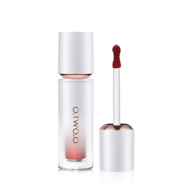 رژ لب مات او تو او رنگ 06 Strawberry red