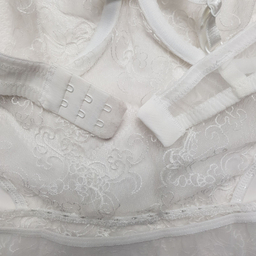 لباس خواب زنانه برتا مدل بادی توری