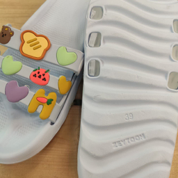 دمپایی دخترانه زیتون مدل کیوتی رنگ آبی روشن