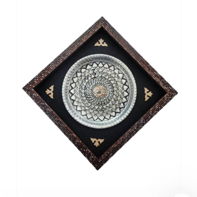 تابلو بشقاب قلم زنی طرح خورشیدی کد T1014