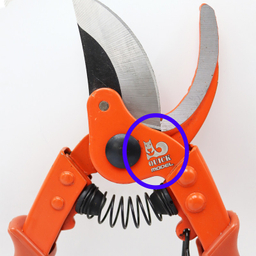 قیچی باغبانی مدل کوییک کد YP-AZ-ROKESHDAR-22CM