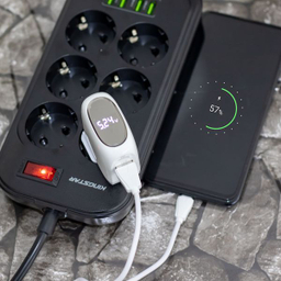 شارژر دیواری 30 وات کینگ استار مدل KW215 PD به همراه کابل USB-C