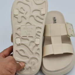 صندل زنانه نیکتا مدل تک سگک کد 731 رنگ نسکافه ای