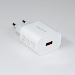 شارژر دیواری 18 وات کینگ استار مدل KW141A همراه کابل MicroUSB
