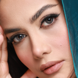 لنز فصلی بیوتی کد Faa310 شماره 14 رنگ خاکستری عسلی تیره دور دار