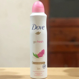 اسپری زنانه داو مدل Go Fresh رایحه انار حجم 250 میلی لیتر
