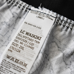 شورت پادار مردانه ال سی وایکیکی مدل s56515z8 مجموعه 3 عددی