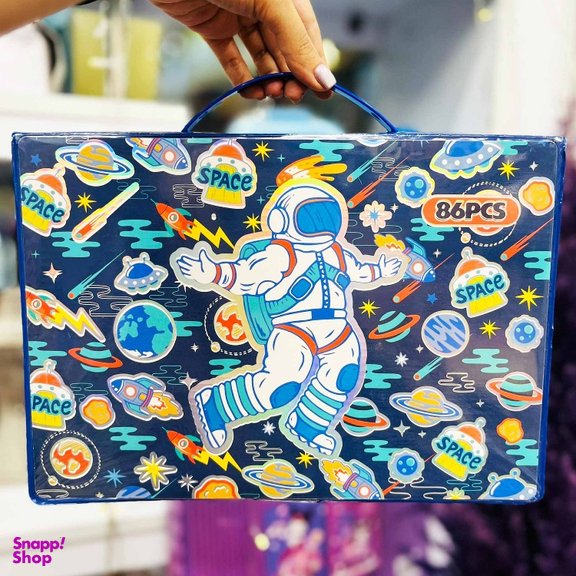 بسته لوازم تحریر مدل فضانورد کد 80 مجموعه 86 عددی