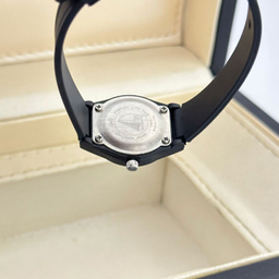 ساعت مچی عقربه ای زنانه کیو اند کیو مدل VQ87J004YBWB