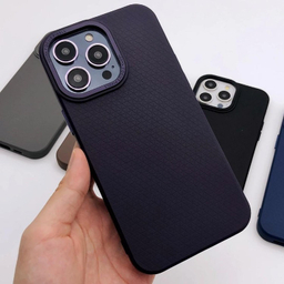 قاب موبایل طرح مشبک مناسب اپل iPhone 16 Pro Max