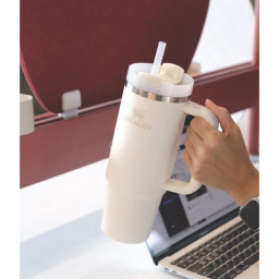 فلاسک استنلی مدل tumbler 1.8