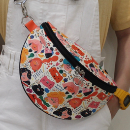 کیف کمری دخترانه مدل استیکری