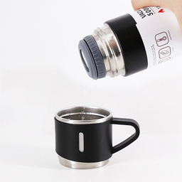 فلاسک مدل سه گنجایش 0.5 لیتر به همراه لیوان بسته 3 عددی