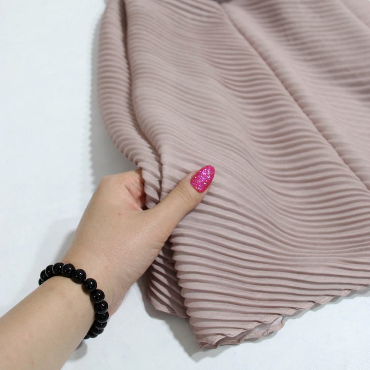 شال ساده پلیسه طرح آرمیتا کد ana9503