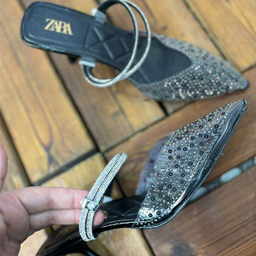 کفش مجلسی زنانه طرح زارا مرواریدی کد 1218 رنگ مشکی