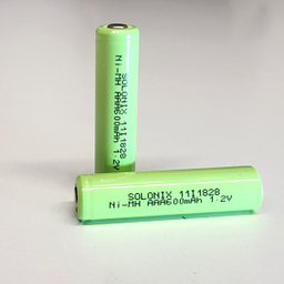 باتری نیم قلمی قابل شارژ سولونیکس مدل Ni-MH 600mAh سر تخت بسته 4 عددی