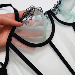 ست شورت و سوتین زنانه برتا مدل فنردار شیشه ای کد 5111-2261 رنگ سبز روشن