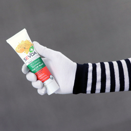 ماسک صورت سودا مدل قهوه و زرد چوبه حجم 100 میلی لیتر مجموعه 2 عددی