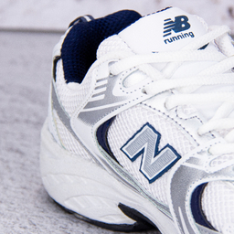 کفش ورزشی زنانه مدل نیوبالانس 530 کد 2347 رنگ سفید سرمه ای