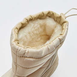 نیم بوت زنانه ال سی وایکیکی مدل ترمال پلاس ضد آب