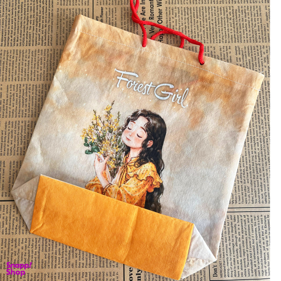 ساک هدیه پارچه ای طرح دختر جنگلی رویایی سایز 27×30 سانتی متر