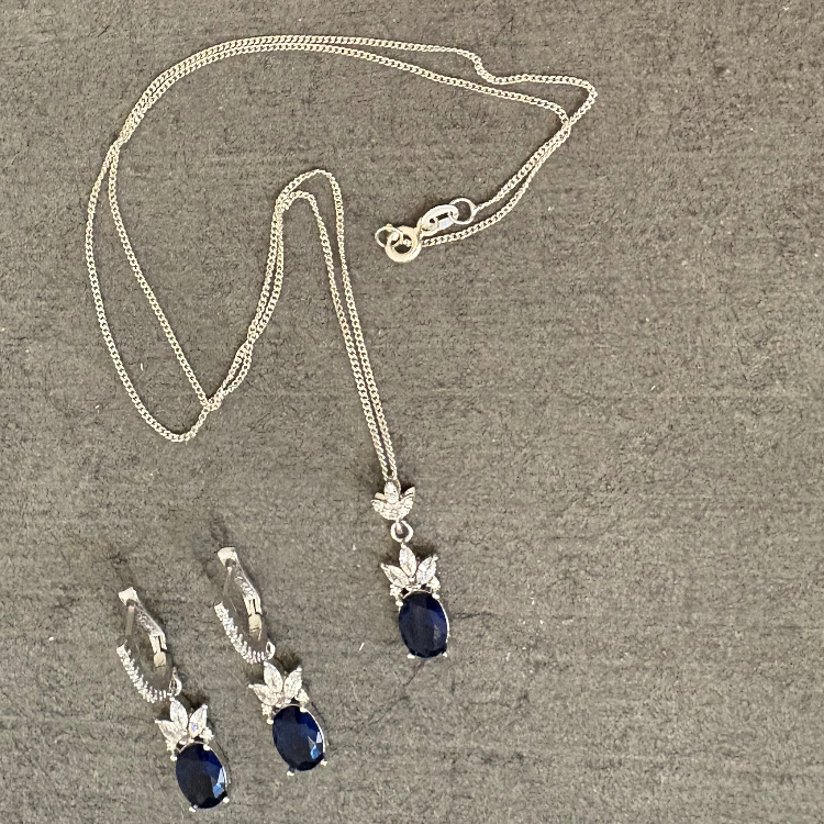 نیم ست نقره زنانه گیرا کد G979