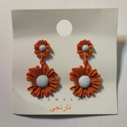 گوشواره زنانه مدل آویزی طرح گل بابونه