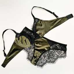 ست شورت و سوتین زنانه نوشه پوش مدل فنردار توری کد 85003 رنگ سبز زیتونی