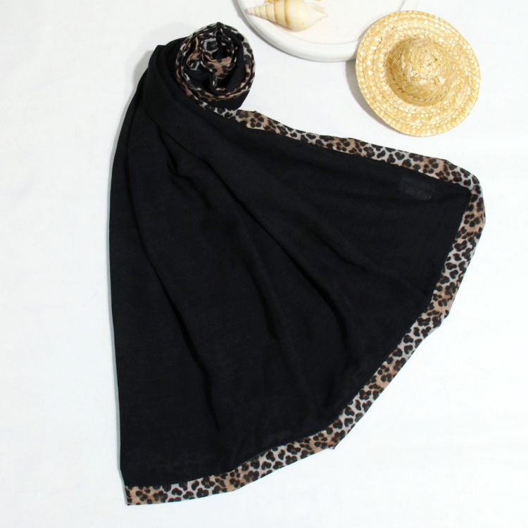 شال زنانه مدل حاشیه پلنگی کد ana9080