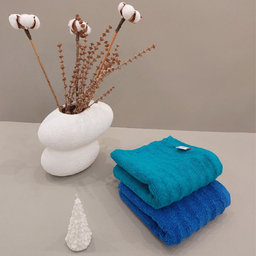 حوله دستی ارغوان مدل کارن سایز 80×40 سانتی متر