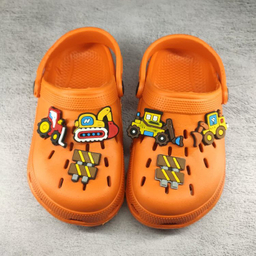 صندل بچگانه زیتون طرح کراکس مدل تراکتور رنگ نارنجی