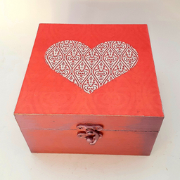 جعبه هدیه چوبی مدل فانتزی طرح دل کد SB15