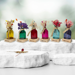 تقویم رومیزی سال 1404 پدیده نقش همراه با گل خشک