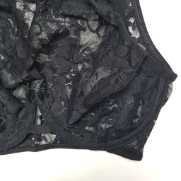 ست شورت و سوتین زنانه برتا مدل توری کد 1051M رنگ مشکی