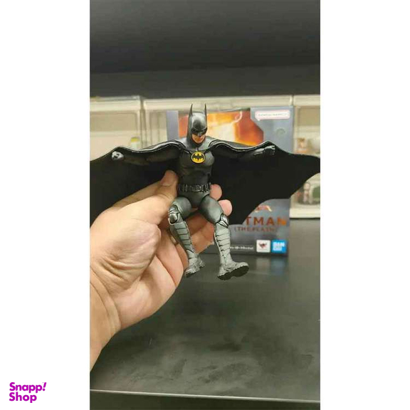 اکشن فیگور بندای مدل بتمن مایکل کیتون مدل The Batman Michael Keaton S.H.Figuarts