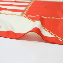 روسری زنانه آنالیا مدل ابریشم دست دوز طرح زنجیری کلاسیک کد ana-2821