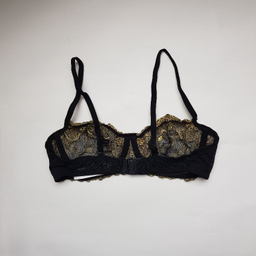 ست شورت و سوتین زنانه برتا مدل توری کد 2420BBG رنگ مشکی