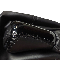 سردنده کاور پلاس مدل ورنی به همراه گردگیر و روکش فرمان و روکش ترمز دستی و کاور سوییچ مناسب برای کوییک